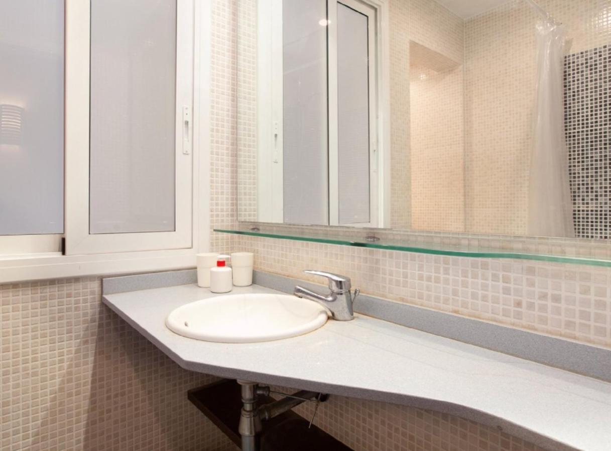 Authentic Flat2 In Poble Sec - Paralelo Barcelona Eksteriør billede